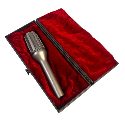 Vist Large View of Product Image Which is Shure SM59 Dynamic Microphone w/ Case – Vintage Vocal Mic