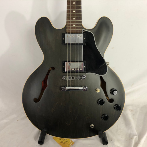 Vist Large View of Product Image Which is Used Gibson ES-335 Semi-Hollow Electric Guitar Black 6-String