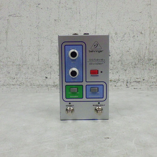 Vist Large View of Product Image Which is Used Behringer octave Divider Guitar Effects Pedal