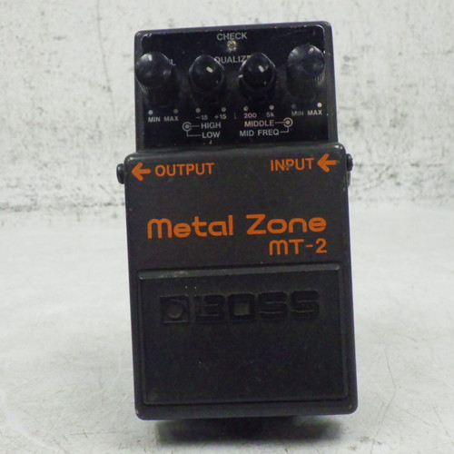 Vist Large View of Product Image Which is Used Boss Mt-2 Metal Zone Distortion Pedal