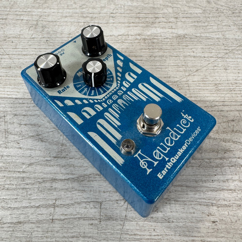 Vist Large View of Product Image Which is Used EarthQuaker Devices Aqueduct Vibrato Pedal