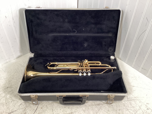 Vist Large View of Product Image Which is Used Yamaha YTR-2320 Trumpet