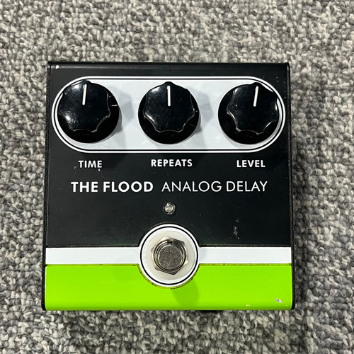 Vist Large View of Product Image Which is Used JET CITY THE FLOOD ANALOG DELAY Guitar Pedal