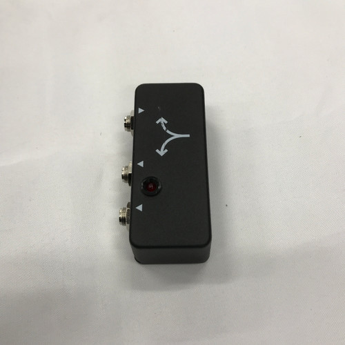 Vist Large View of Product Image Which is Used JHS Pedals BUFFERED SPLITTER Buffer Pedal