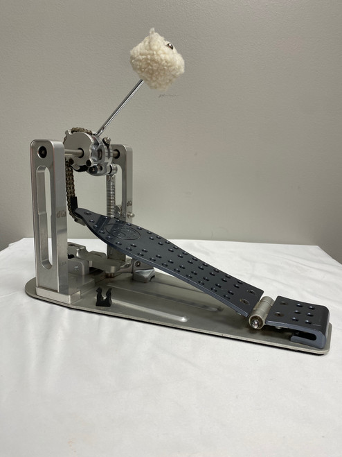 Vist Large View of Product Image Which is Used DW MFG SINGLE KICK PEDAL Kick Drum Pedal