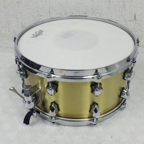 Vist Large View of Product Image Which is Used Sjc Custom Custom Goliath 3 Mm Brushed Bell Brass Metal Snare Drum 14"