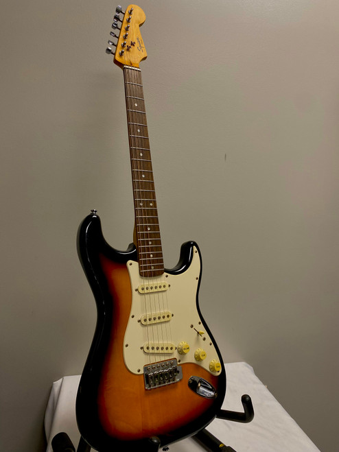 Vist Large View of Product Image Which is Used Squier AFFINITY STRAT SSS S Type Electric Guitar Sunburst 6-String