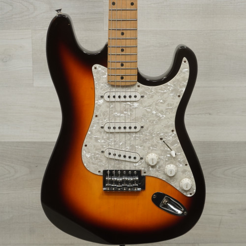 Vist Large View of Product Image Which is Used Harmony 02806 Electric Guitar Sunburst