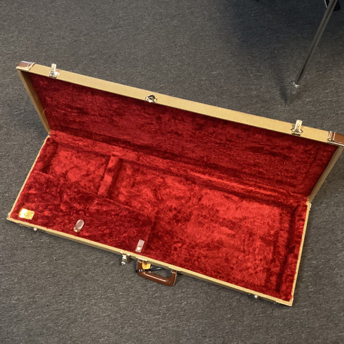 Vist Large View of Product Image Which is Used TWEED GUITAR CASE Guitar Case