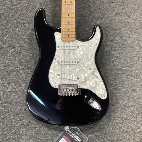 Vist Large View of Product Image Which is Used Fender STANDARD STRATOCASTER MIM S Type Electric Guitar Black 6-String