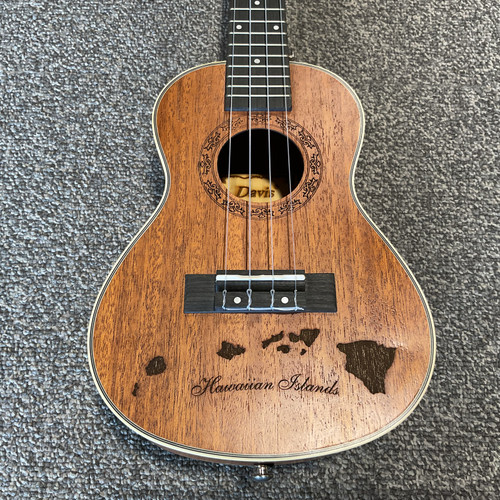 Vist Large View of Product Image Which is Used DAVIS DUK23-M Ukulele