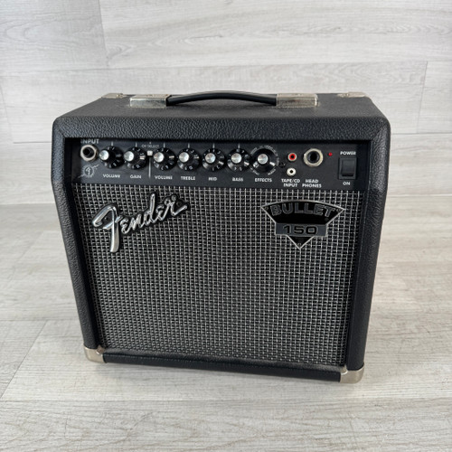 Vist Large View of Product Image Which is Used Fender Bullet 150 - 1 x 8-inch 15-watt Guitar Combo Amplifier