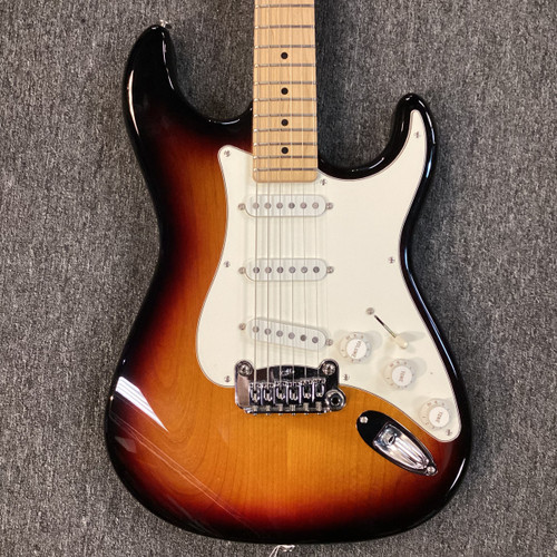 Vist Large View of Product Image Which is Used G&L LEGACY USA S Type Electric Guitar Sunburst 6-String