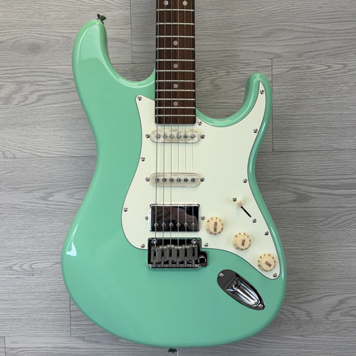 Vist Large View of Product Image Which is Used Tagima T640 SUPER S Type Electric Guitar Green 6-String