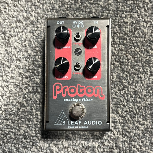 Vist Large View of Product Image Which is Used 3LEAF AUDIO PROTON ENVELOPE FILTER Guitar Pedal