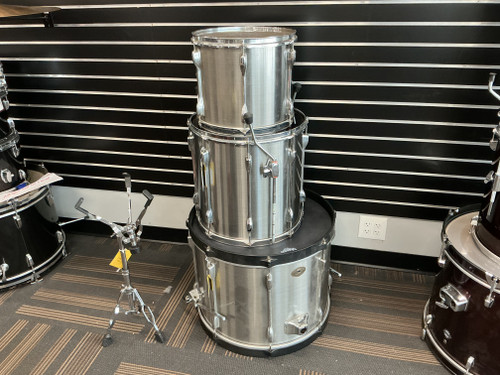 Vist Large View of Product Image Which is Used Tama MIJ 3PC ROCKSTAR Drum Shell Kit Silver/Gray