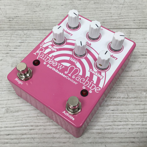 Vist Large View of Product Image Which is Used Earthquaker Devices Rainbow Machine Polyphonic Pitch Pedal V1
