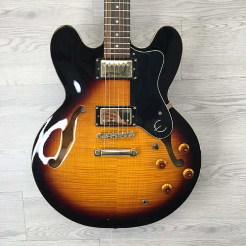 Vist Large View of Product Image Which is Used Epiphone DOT DELUXE VS Semi-Hollow Electric Guitar Sunburst 6-String