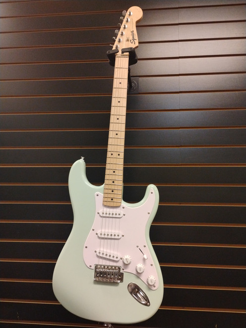 Vist Large View of Product Image Which is Used Squier SQUIER STRATOCASTER Electric Guitar Other 6-String