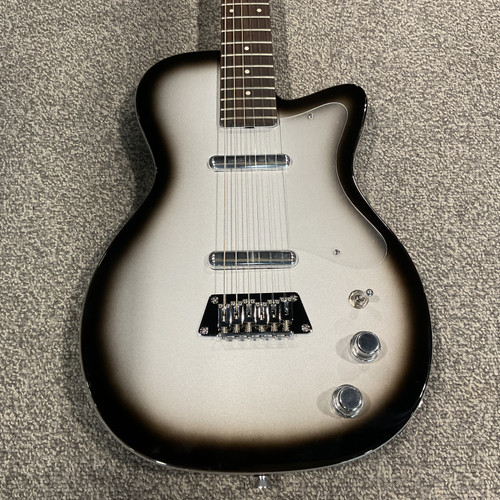 Vist Large View of Product Image Which is Used SILVERTONE 1303 SVB U2 REISSUE Electric Guitar