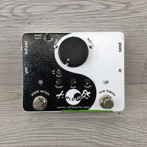 Vist Large View of Product Image Which is Used Xotic X-BLENDER WET/DRY BLEND Guitar Effects Pedal