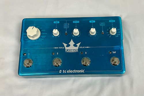Vist Large View of Product Image Which is Used TC Electronic FLASHBACK Pedal Board