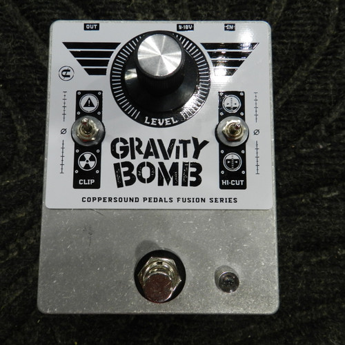 Vist Large View of Product Image Which is Used Coppersound GRAVITY BOMB Fuzz Pedal