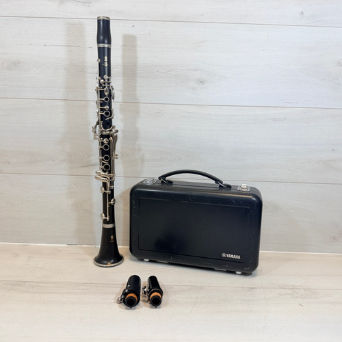 Vist Large View of Product Image Which is Used Yamaha 450 N Wood Clarinet