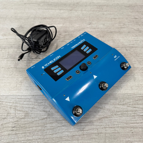 Vist Large View of Product Image Which is Used TC-Helicon VoiceLive Play - Vocal Harmony and Effects Pedal
