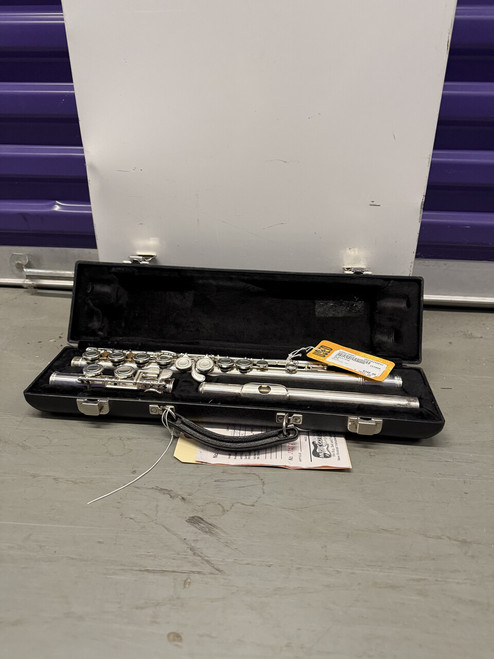 Vist Large View of Product Image Which is Used Armstrong 104 Student Flute