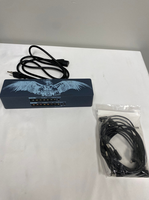 Vist Large View of Product Image Which is Used Walrus Audio PHOENIX CLEAN POWER SUPPLY Guitar Effects Pedal