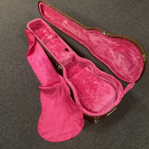 Vist Large View of Product Image Which is Used Gator LP CASE Guitar Case