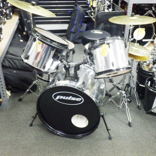 Vist Large View of Product Image Which is Used Pulse 5PC silver Drumkit W/ Cymbals  