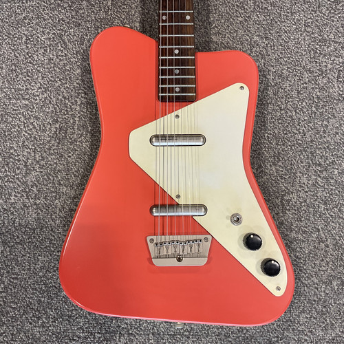 Vist Large View of Product Image Which is Used DANELECTRO DANO PRO REISSUE Electric Guitar