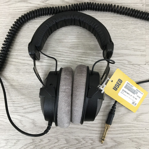 Vist Large View of Product Image Which is Used BEYERDYNAMIC DT 770 PRO Headphones