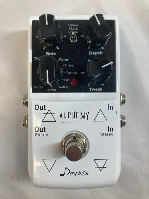 Vist Large View of Product Image Which is Used Donner Alchemy Modulation Pedal