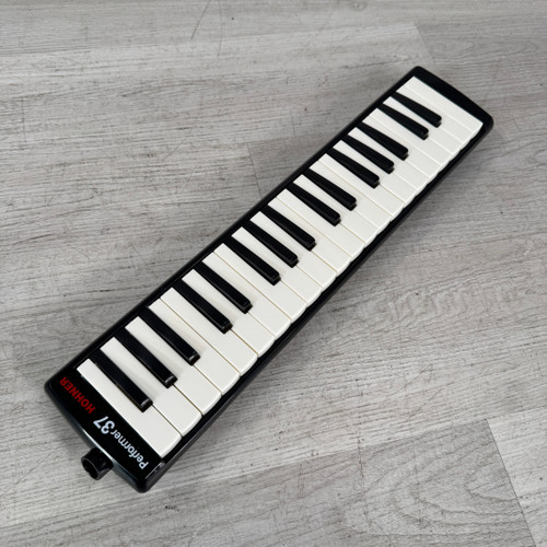 Vist Large View of Product Image Which is Used Hohner Performer 37-key Melodica - Black