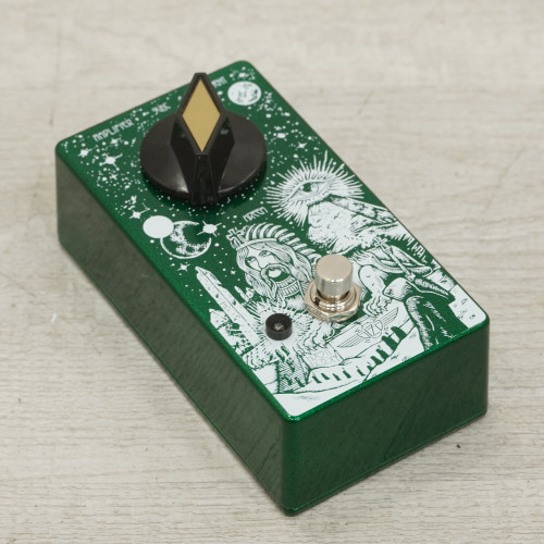 Vist Large View of Product Image Which is Used Does It Doom Giza Distortion Pedal
