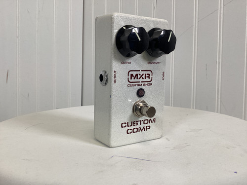 Vist Large View of Product Image Which is Used MXR CUST. SHOP CUSTOM COMP Guitar Effects Pedal