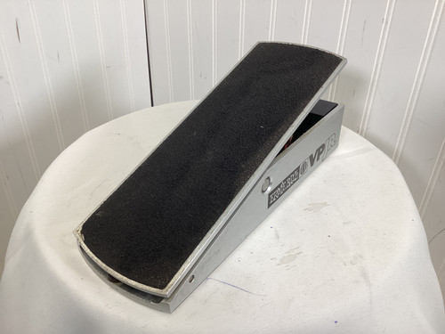 Vist Large View of Product Image Which is Used Ernie Ball VP JR VOLUME PEDAL Volume Pedal