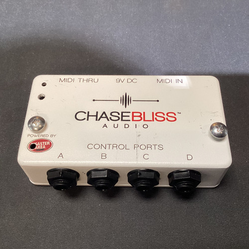Vist Large View of Product Image Which is Used Chase Bliss Audio MIDI CONTROL PORT Controller Pedal