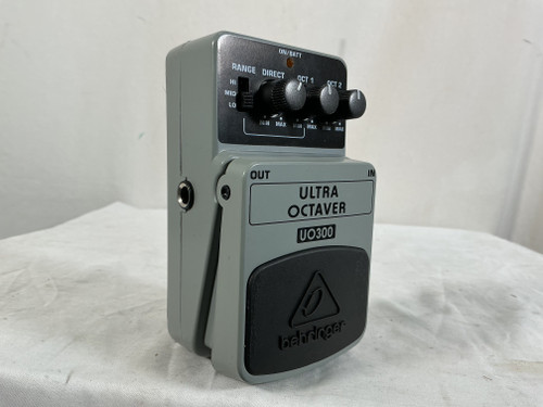 Vist Large View of Product Image Which is Used Behringer UO300 Octave Pedal