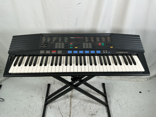 Vist Large View of Product Image Which is Used Yamaha PSR-47 KEYBOARD 61-Key Keyboard 61-Key