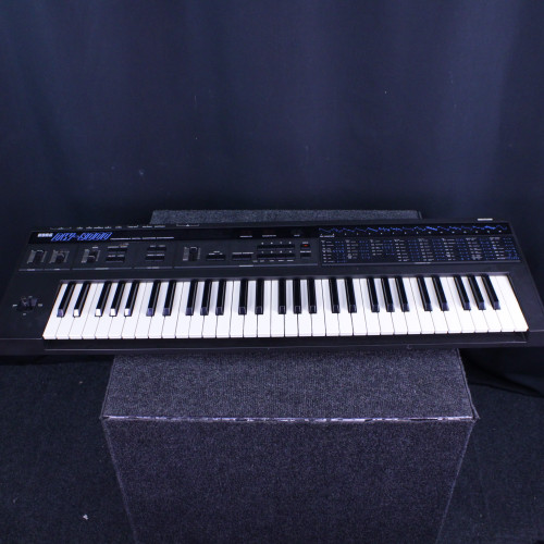 Vist Large View of Product Image Which is Used Korg DW-8000 SYNTH W/ALLKINDSOFSTUFF Vintage 61-Key Synthesizer 61-Key