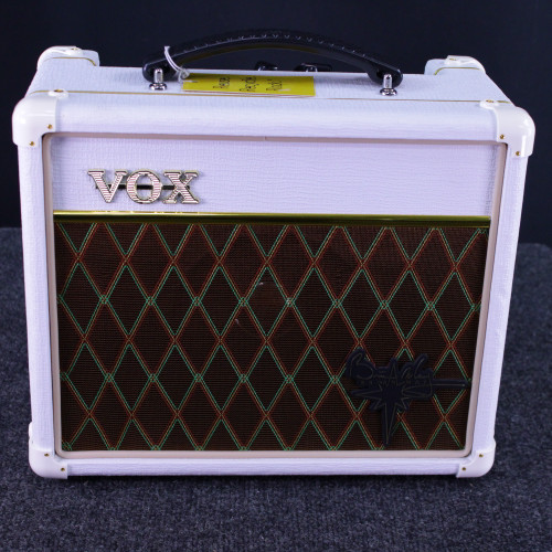 Vist Large View of Product Image Which is Used Vox BRIAN MAY VBM1 RECORDING AMP Solid State Guitar Combo Other