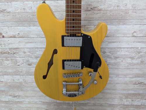 Vist Large View of Product Image Which is Used Sterling by Ernie Ball JAMES VALENTINE JV60CB Electric Guitar