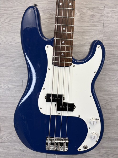 Vist Large View of Product Image Which is Used Squier Affinity P-Bass 2001 Blue