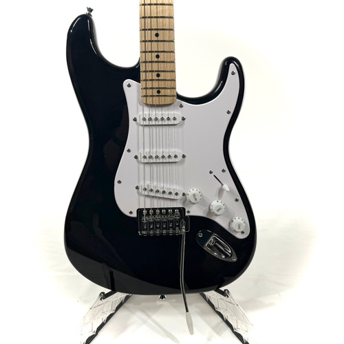 Vist Large View of Product Image Which is Used Squier Sonic Stratocaster Electric Guitar - Black 