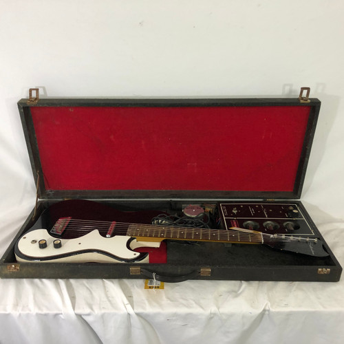 Vist Large View of Product Image Which is Used Silvertone AMP IN CASE G-UNIT Vintage Double Cutaway Electric Guitar Black 6-String