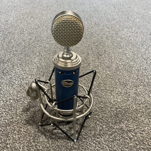 Vist Large View of Product Image Which is Used BLUE BLUEBIRD Condenser Microphone